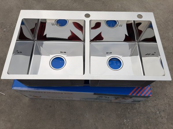 Chậu Rửa Bát Korea 02 Hố Cân Inox 304 Bóng 8245